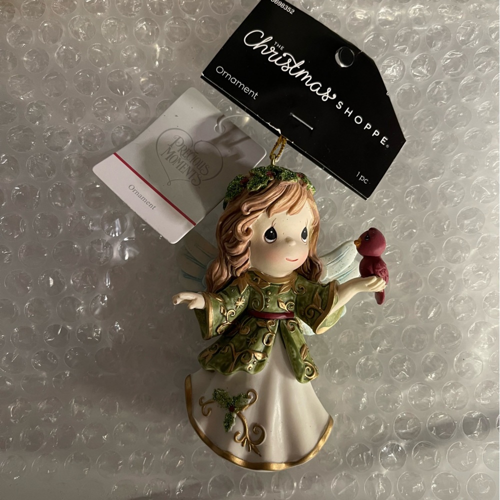 ✨NWT✨Precious Moments Angel with Cardinal Ornament